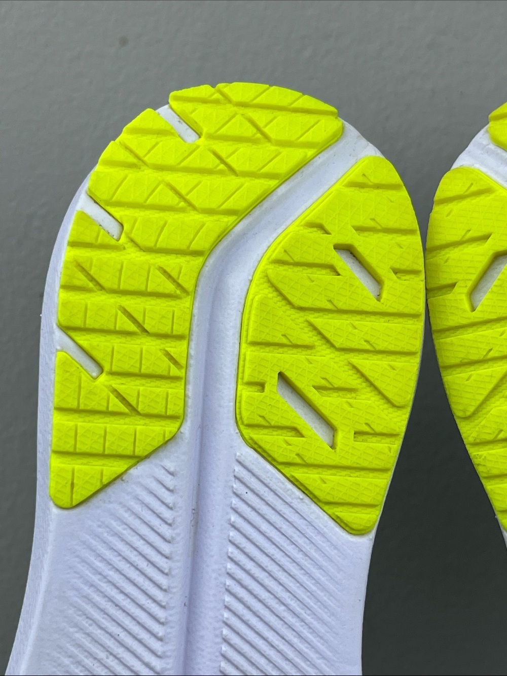 Brooks Hyperion Tempo Running Shoes Green Yellow Women's Size 6.5 - Picture 8 of 11